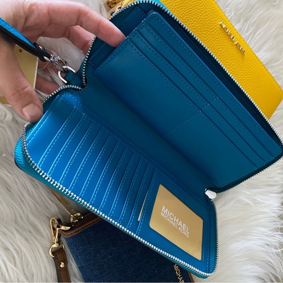 New Michael Kors jet set travel large continental wallet - Picture 4 of 16